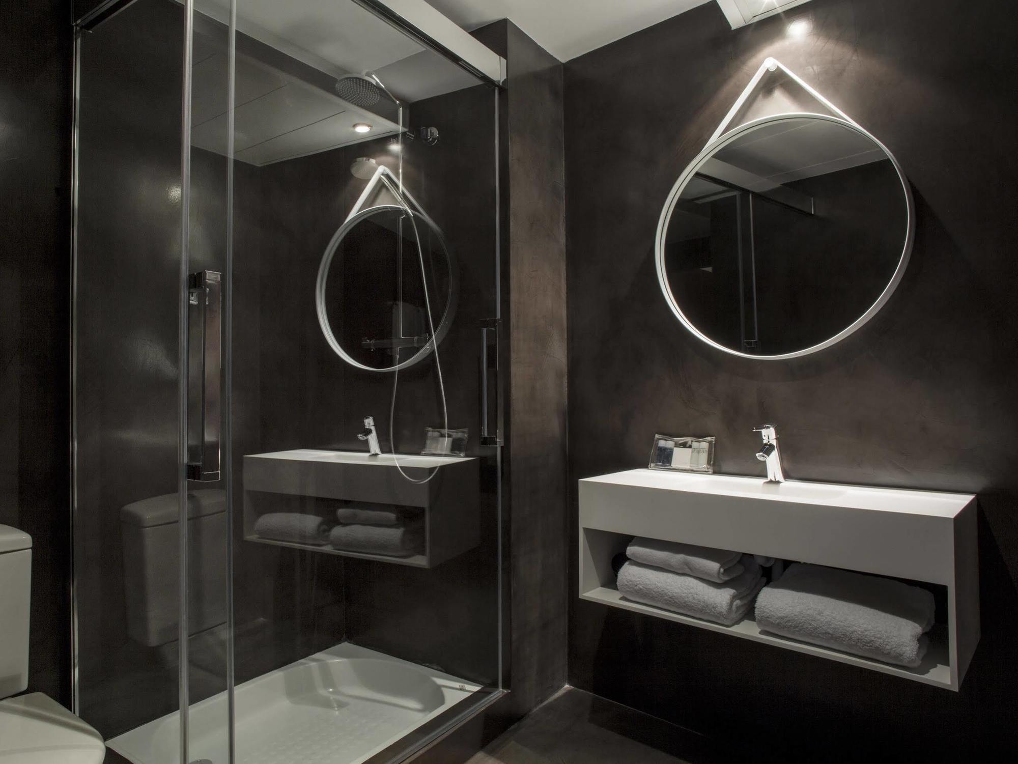 Aparthotel Allada 3* Barcelona Exterior photo