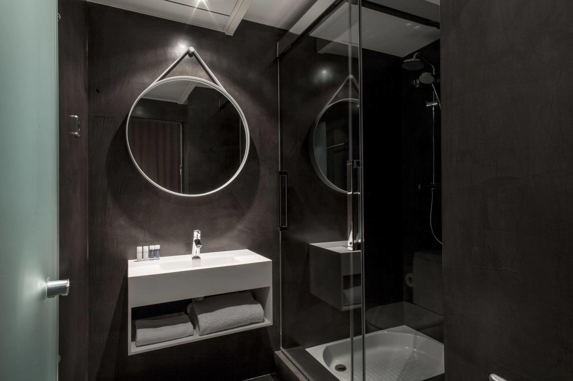 Aparthotel Allada 3* Barcelona Exterior photo