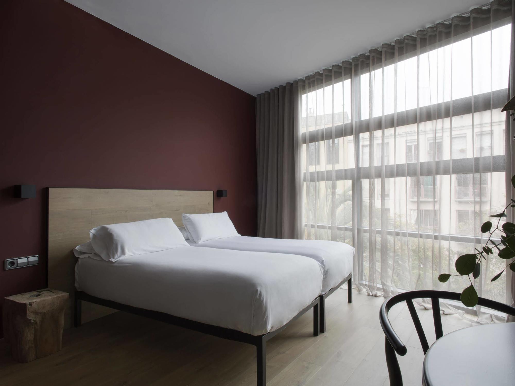 Aparthotel Allada 3* Barcelona Exterior photo